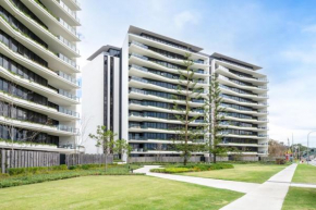 Boutique 2BR Apartment 100m to the Beach with Pool